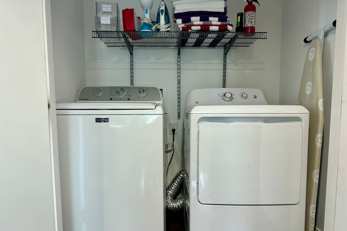 Full size washer and dryer in the Garden Level.