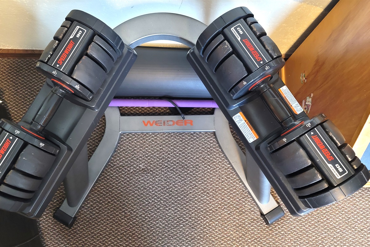 No need to break that New Years resolution just because you're on vacation!  We have adjustable speedweights! (For adult use only)