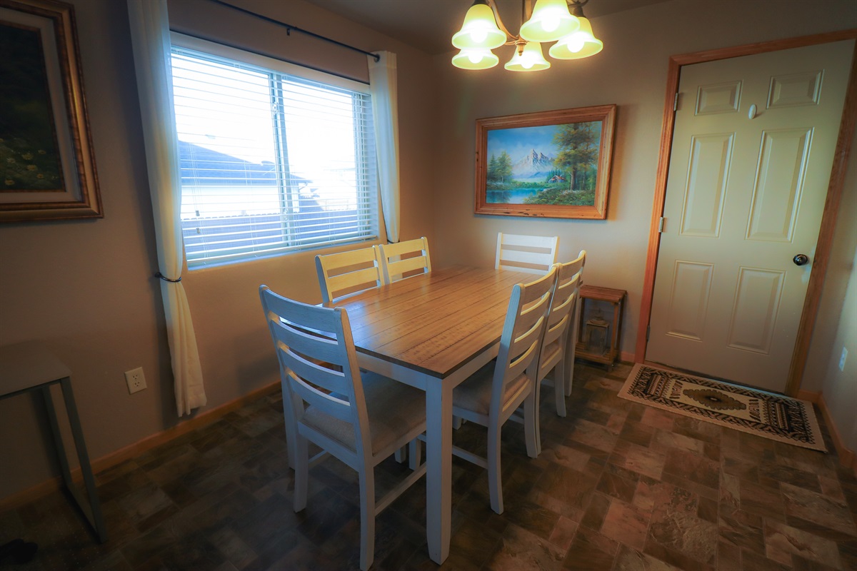 Dining area off kitchen