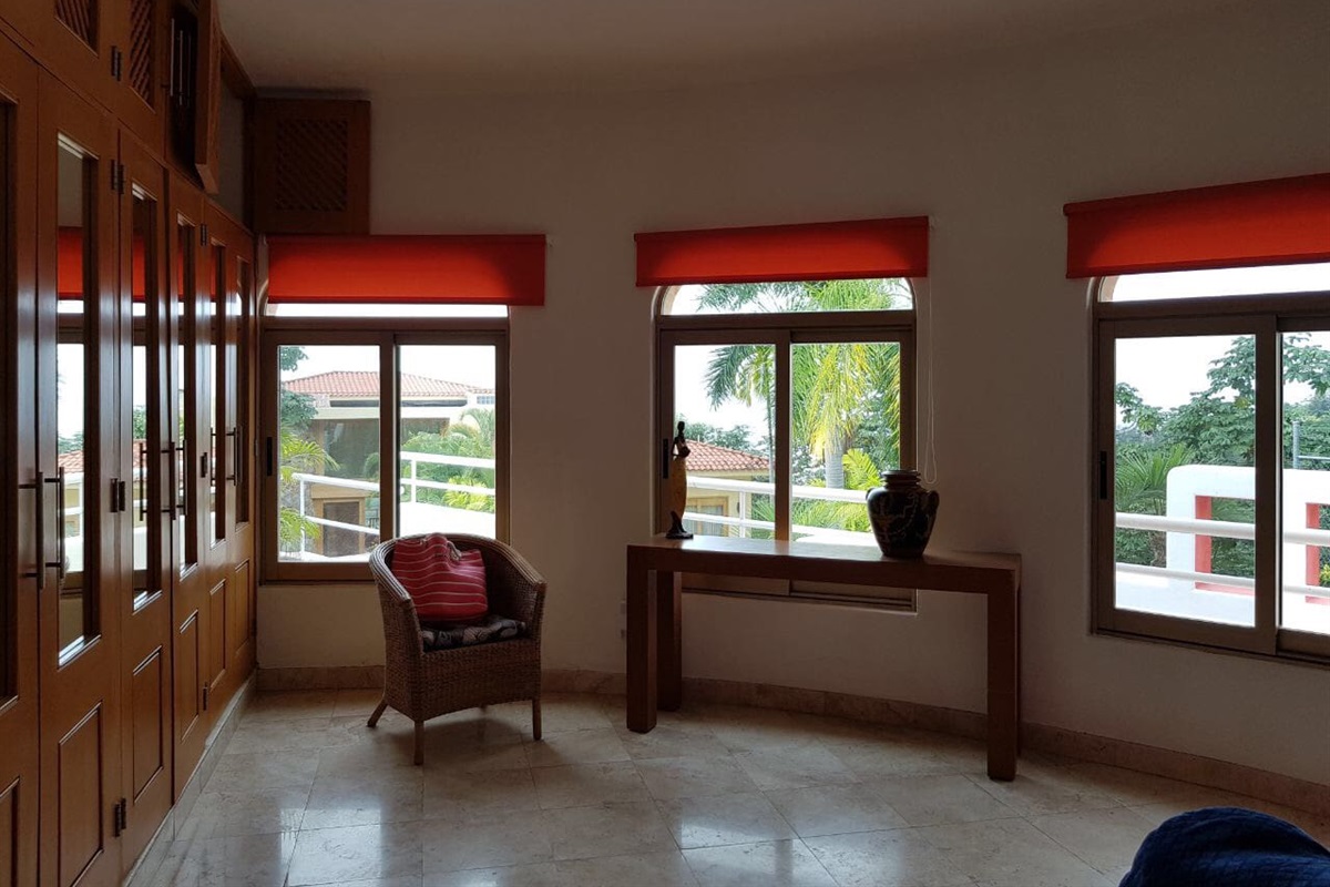 Suite 4 (1st Flr) - Ocean View