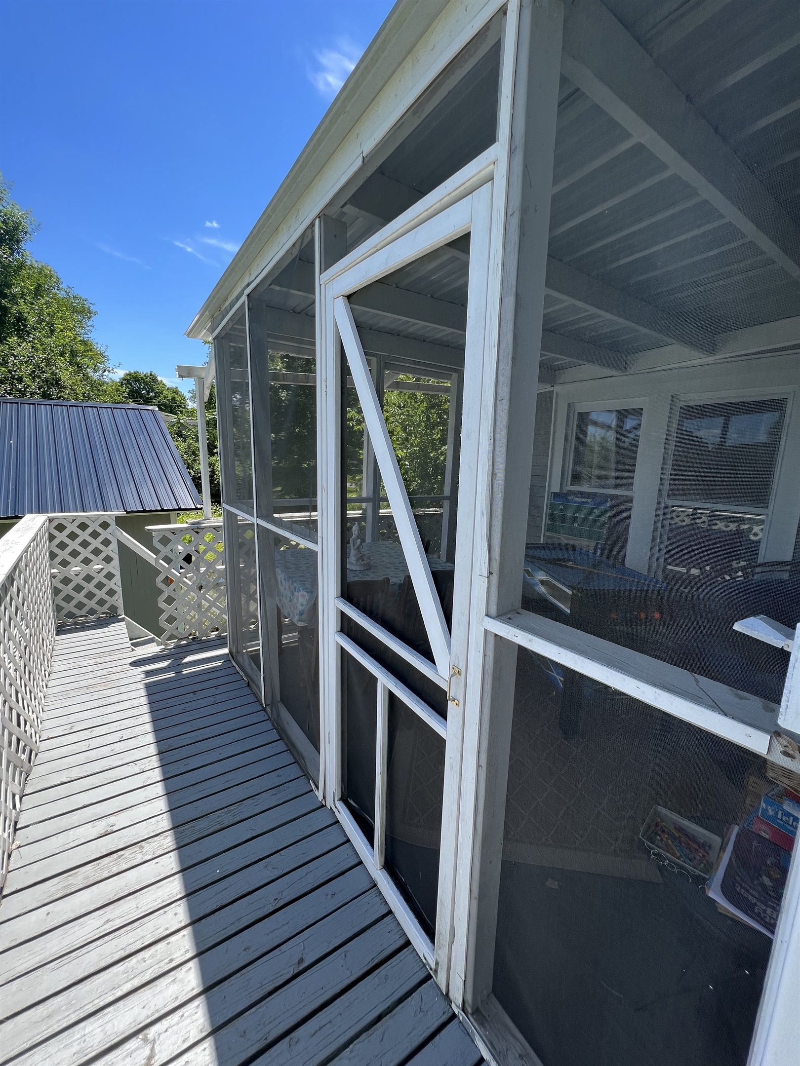 Rear screened porch