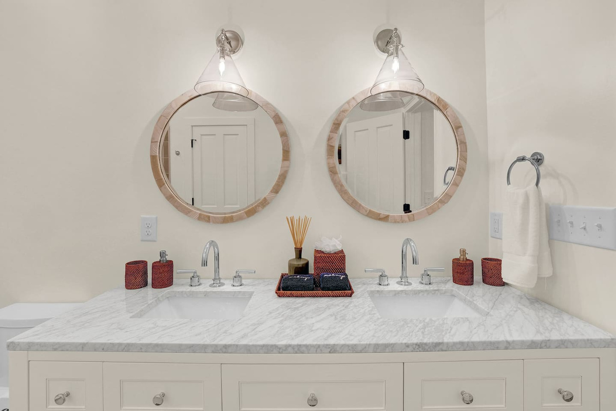 Private bathroom of the primary suite - Bedroom 3