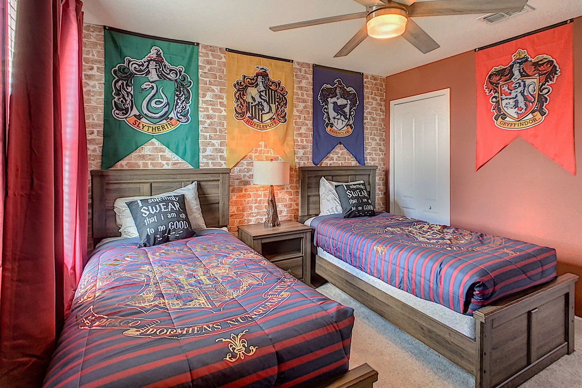 Bedroom #5-2nd Floor-Twin Beds