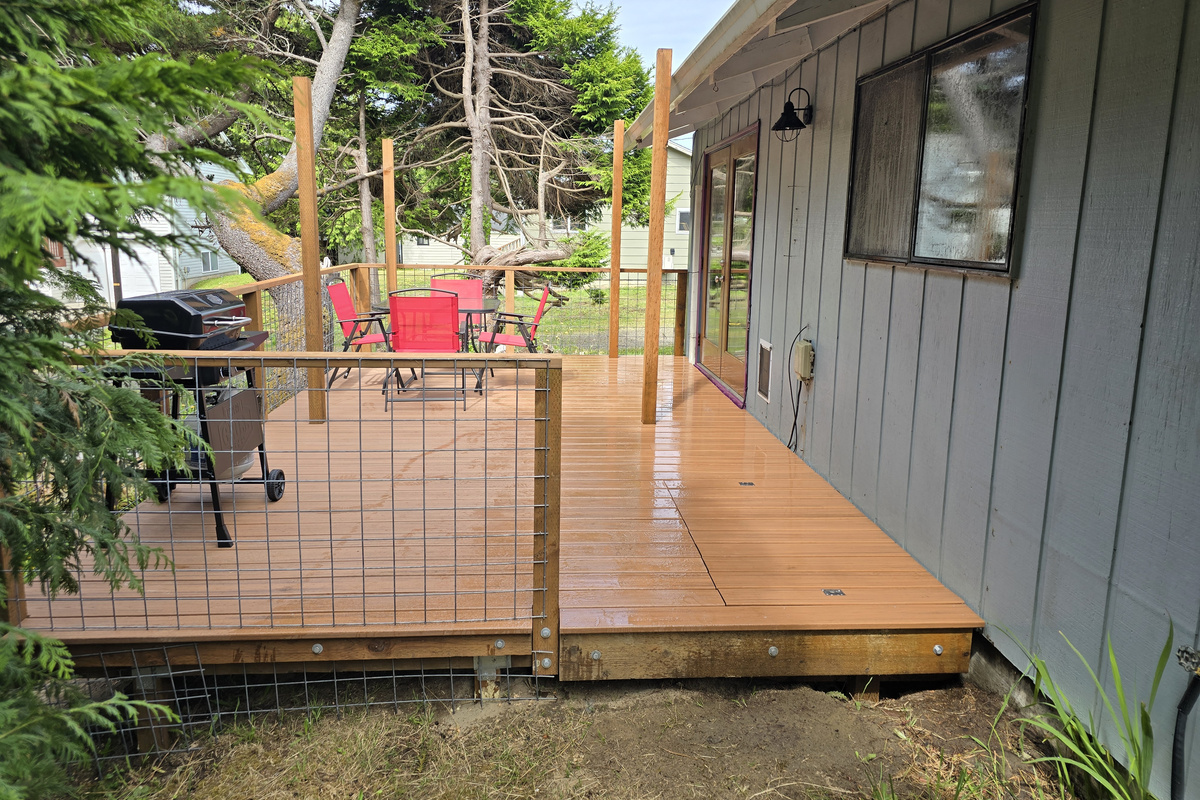 Private Deck