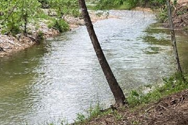 Tomahawk Creek Borders Nature's Loft