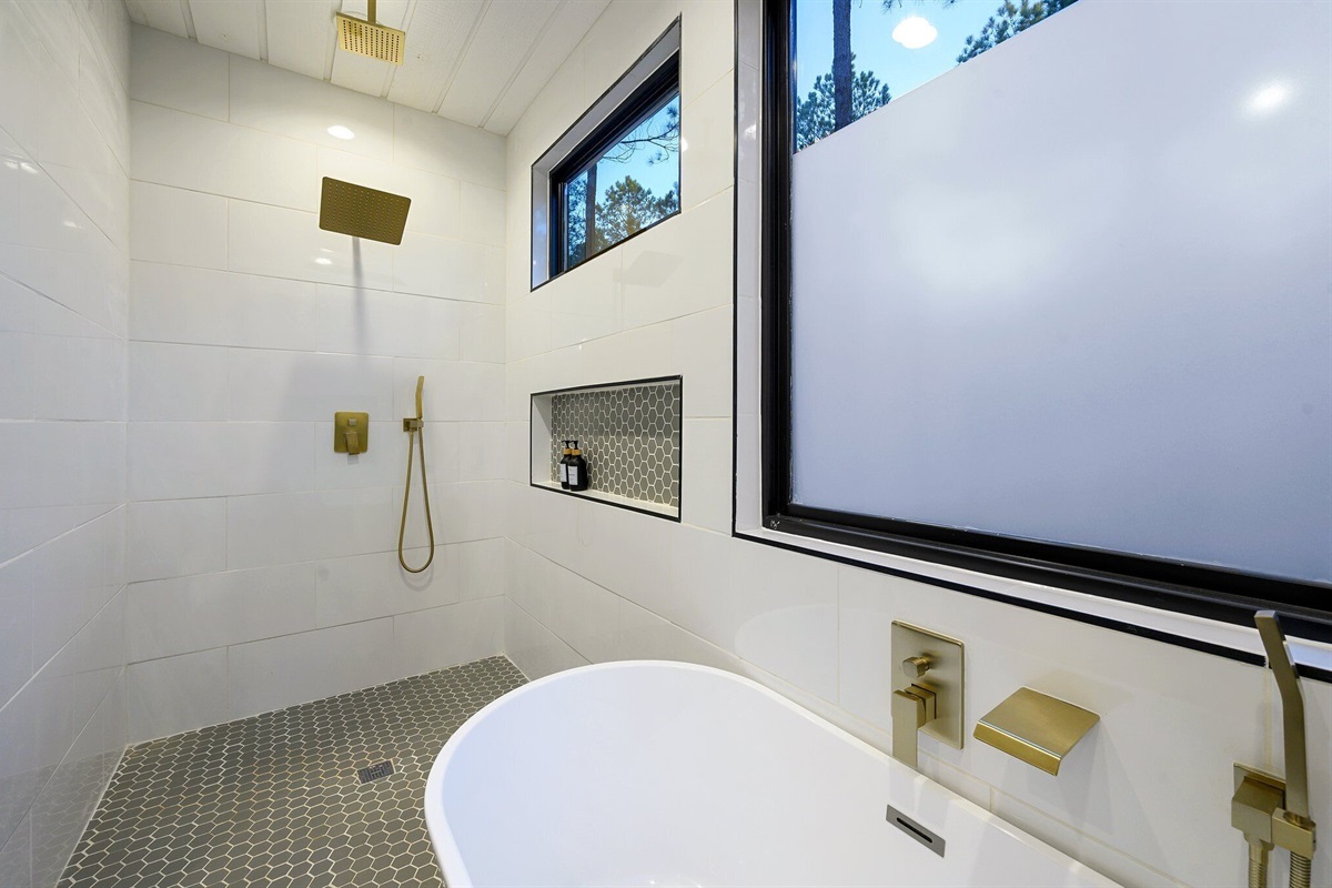 End the day with a peaceful soak and quiet moments