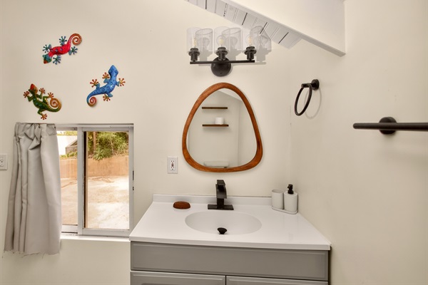 Master suite bathroom