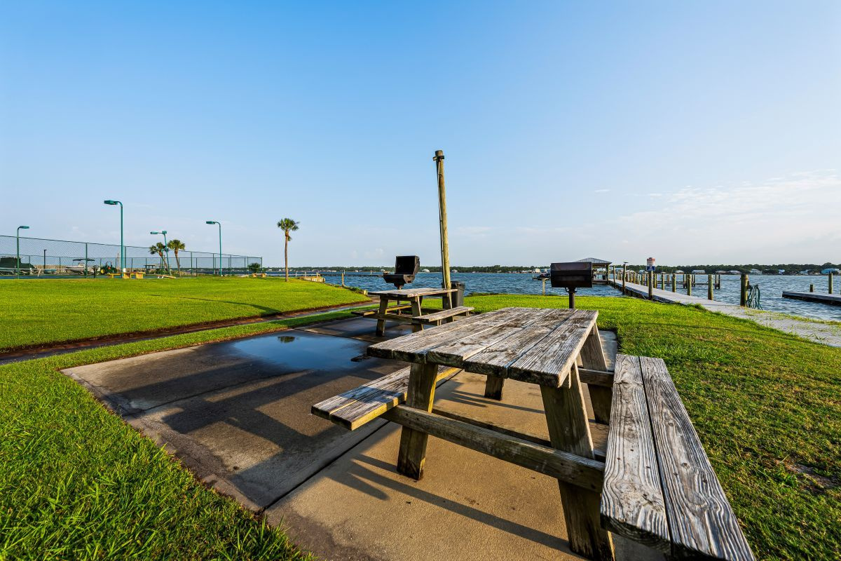Picnic/Grill Area