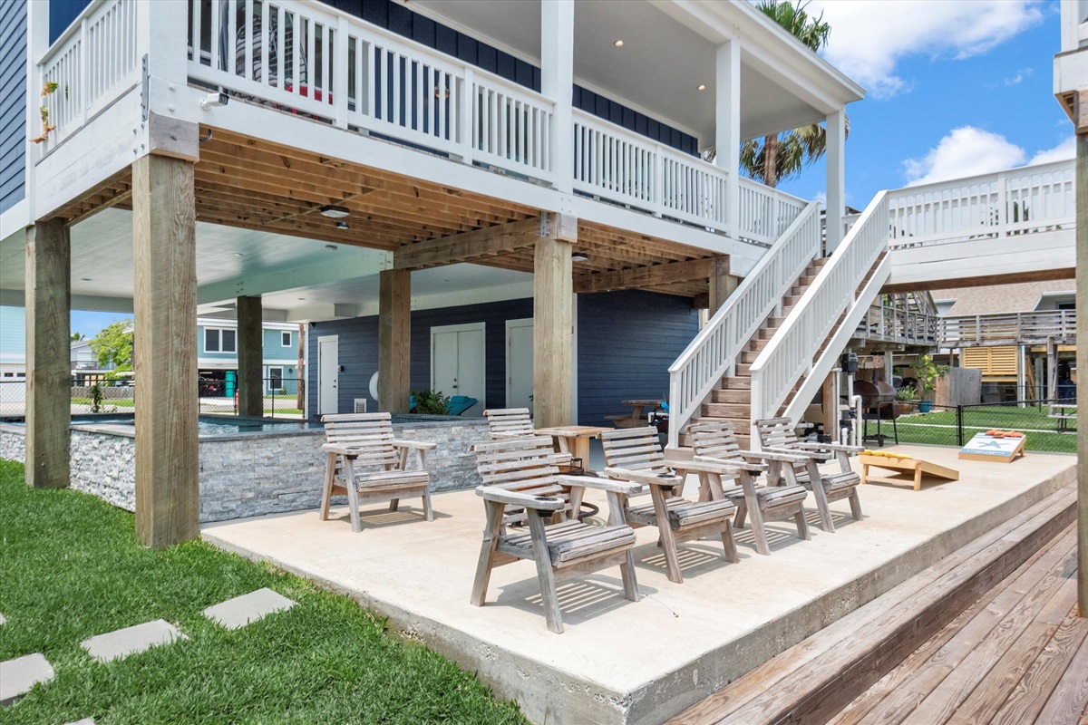 8e502b3d5c764bd9b431b8bdae7204fe Large | Beachhouse | Texas | TX | Vacation Homes | Galveston | Crystal Beach | Kokomo | Breezy Days | Beachfront Elegance | Sunrise Serenity | Southern Sands Property Management, LLC