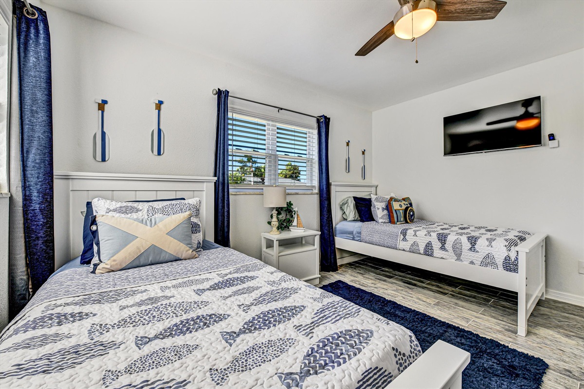 Bedroom 3 has 2 twin beds