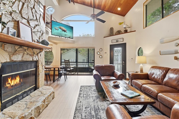 Living space with sliding door to 40 foot screened balcony.