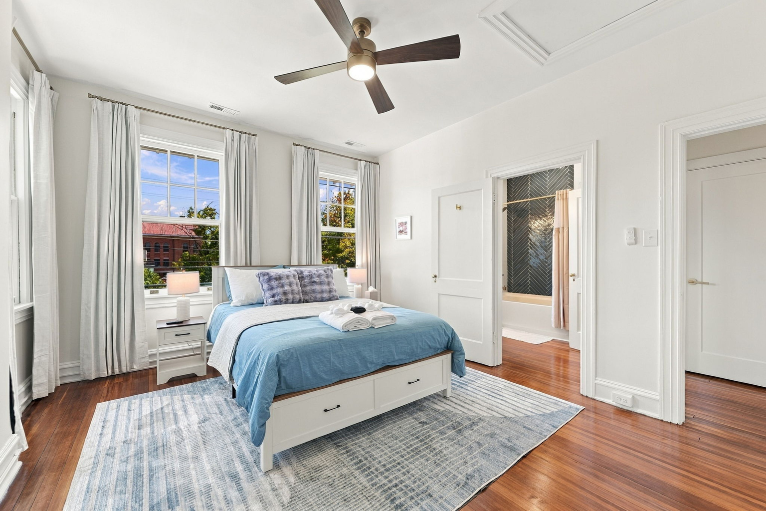 Bedroom: Sunlit sanctuary with elegant decor and inviting views for a perfect night's rest!