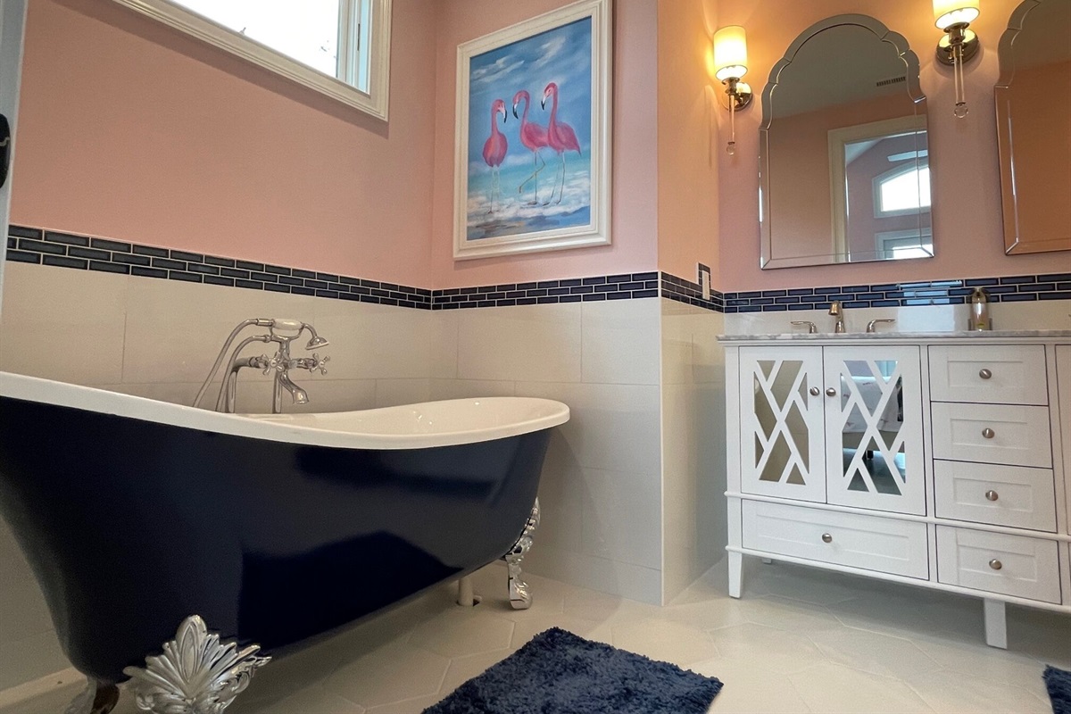 Private bath for Dancing with Flamingos Bedroom - Custom Clawfoot Tub