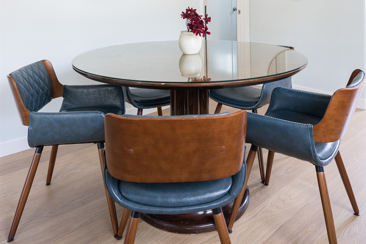 Dining Table seats 5 plus 3 extra barstools
