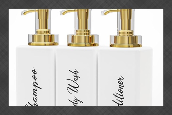 Premium bath essentials (shampoo, conditioner, body soap) provided.