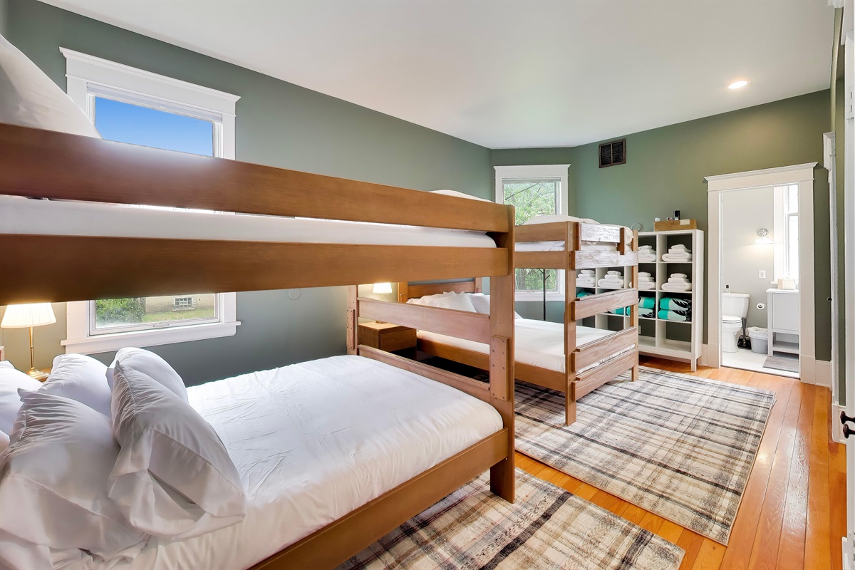 Lower Unit - Bedroom 3 - Queen Bunk Beds