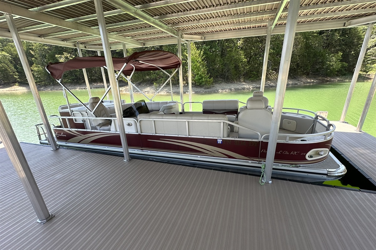 Pontoon Boat Available for Rent (24 ft Avalon w 115HP)