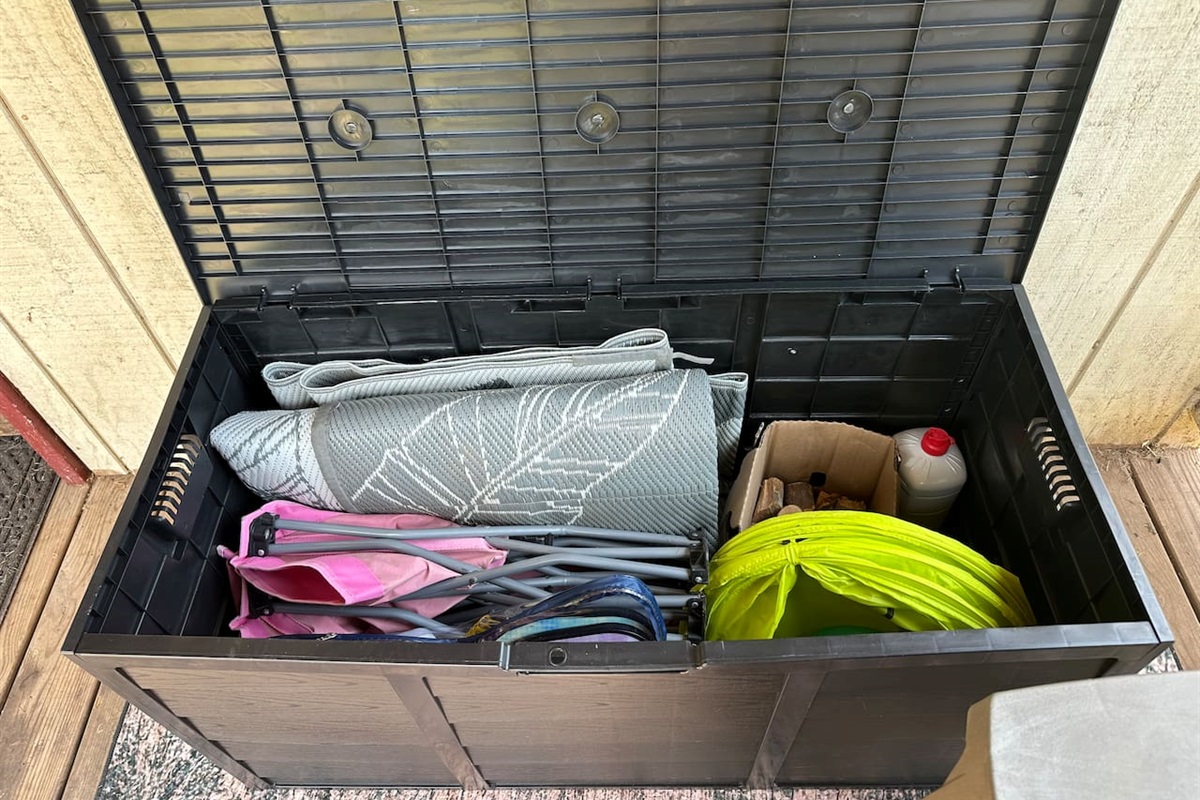 Games, kid loungers, grill stuff, outdoor rug for yard, several yard games etc