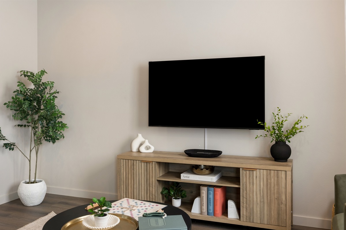 Smart TV, board games