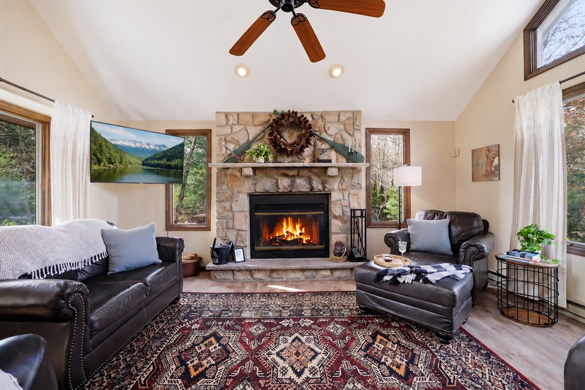 Nothing beats a crackling fire after a day on the slopes or the lake. Settle in and stay a while