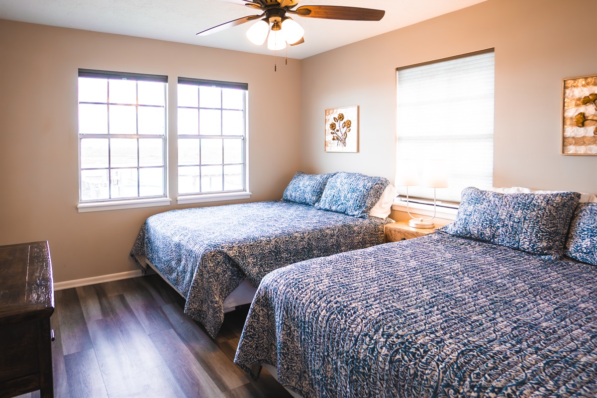 Bedroom with 2 queens and Caney Creek view!