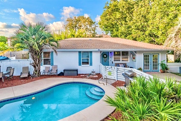 Private Pool, Fenced and in Front yard. Pool Heat Available