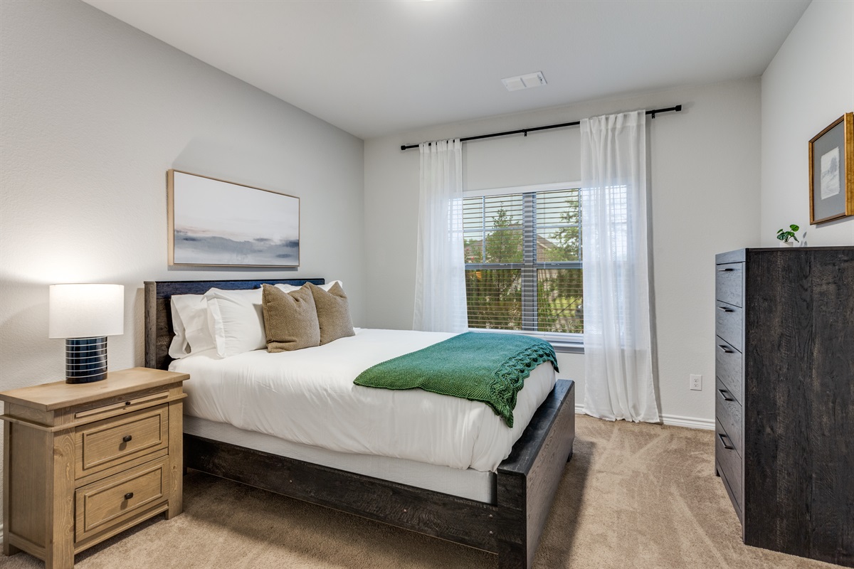 Guest bedroom 1