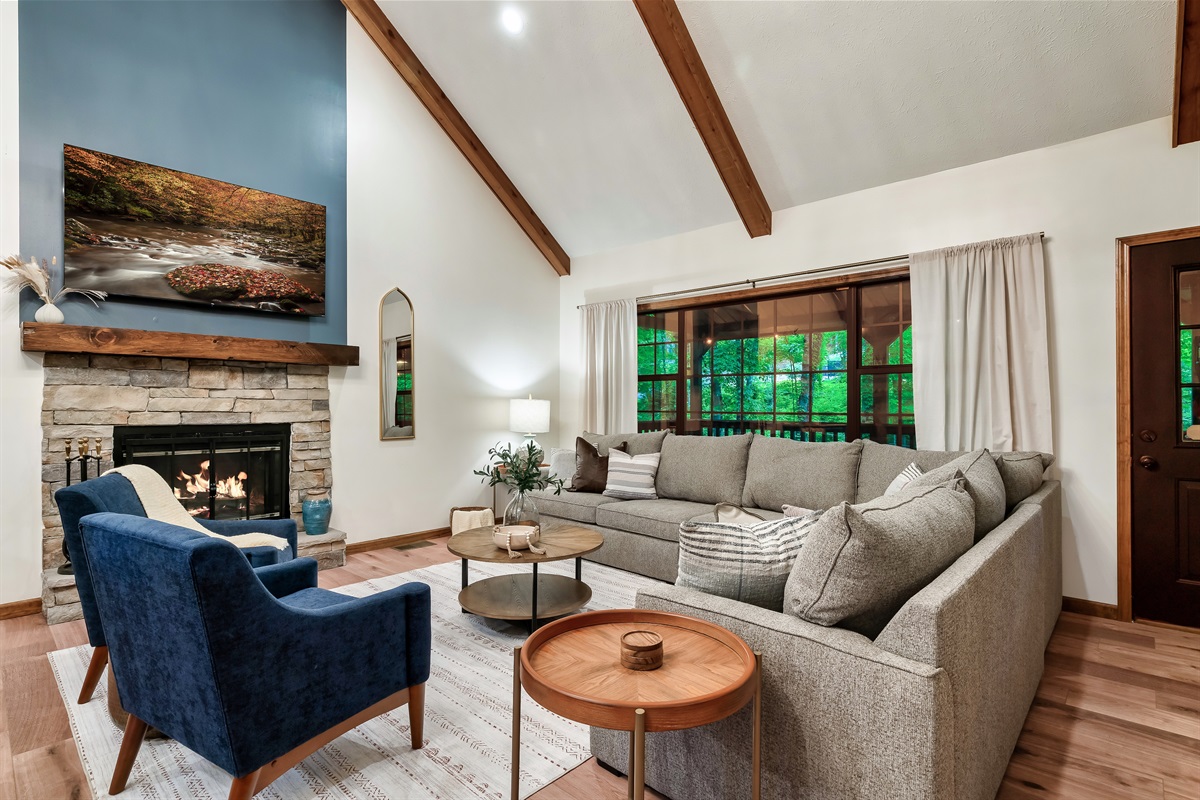 Beautiful living area w/65" TV