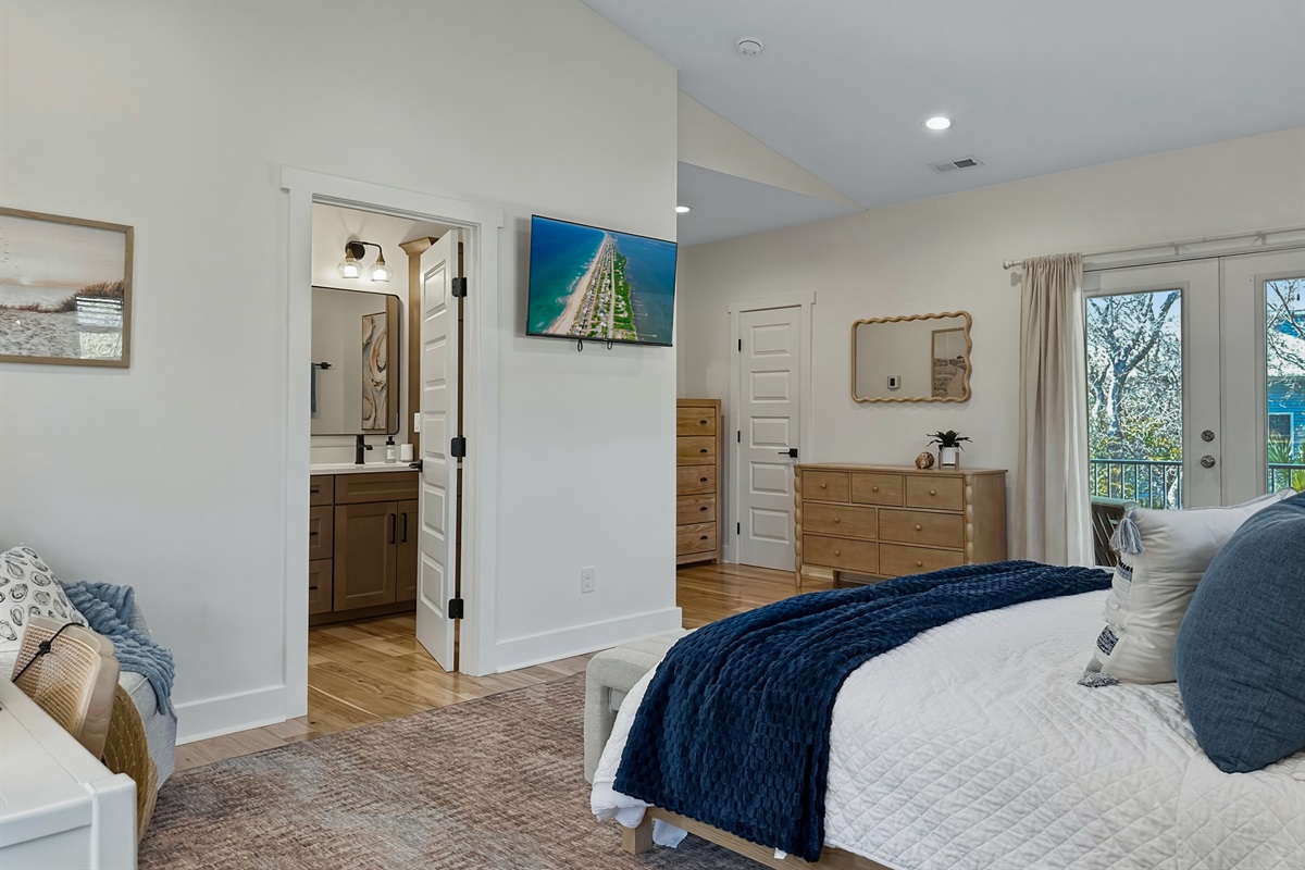 Retire here at the end of the day with your favorite show or a movie.