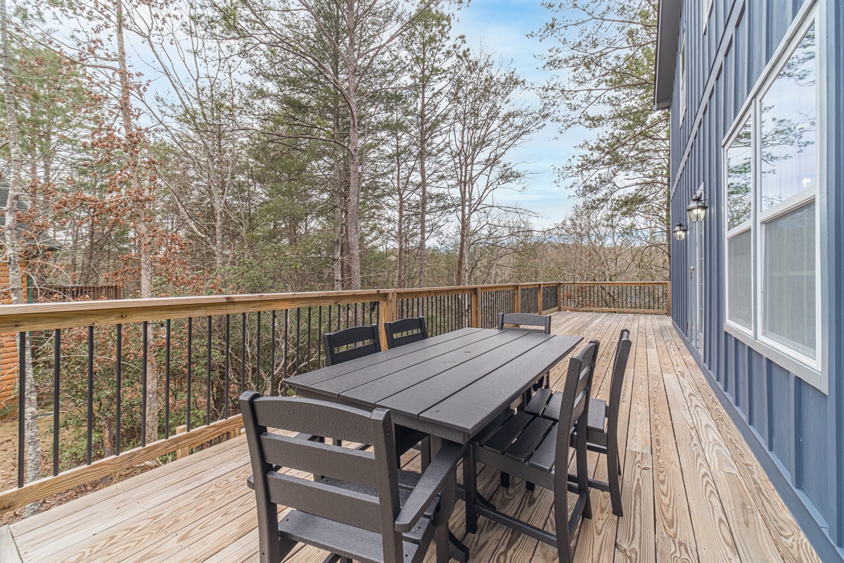 Outdoor Dining Table for 6
