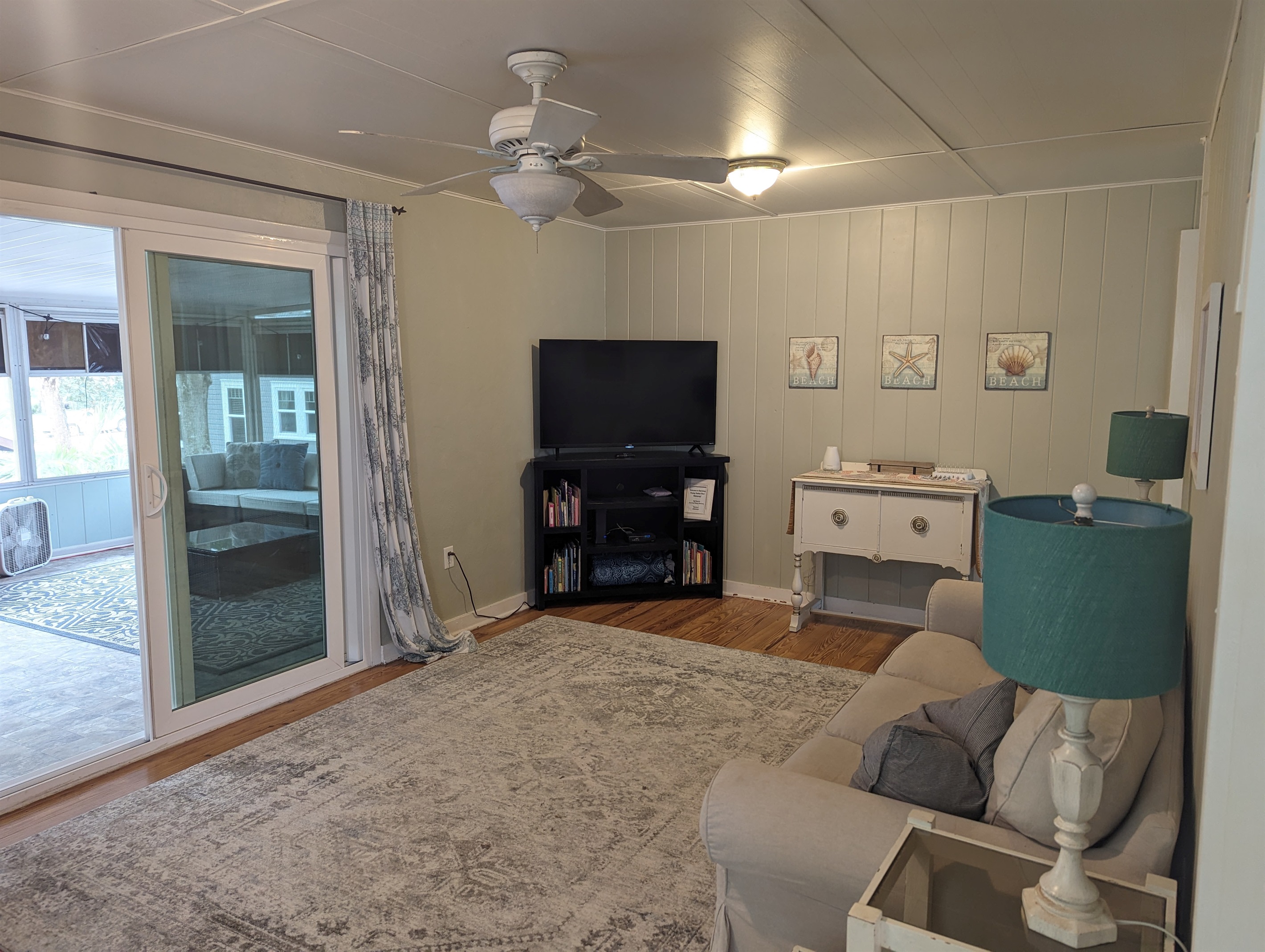 Living Room (Apartment)