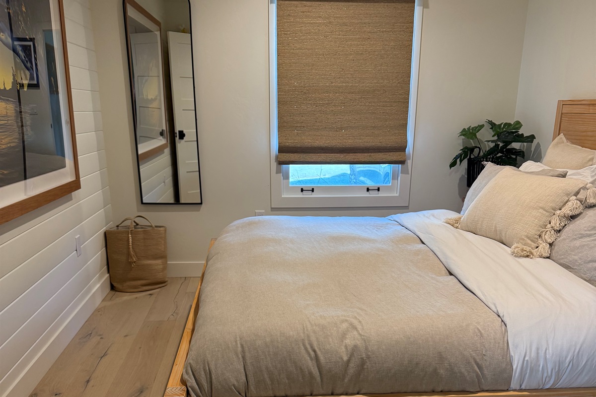 Bedroom 1 - Cal King Bed