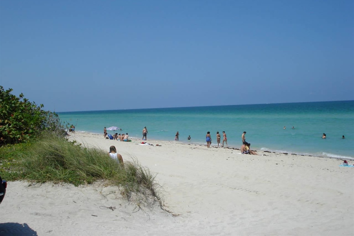 Gorgeous Powder Sand Beach and Sand Bar