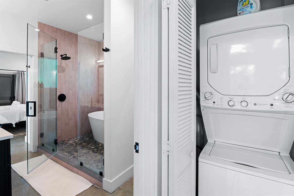 {Laundry} Washer & Dryer available during your stay.