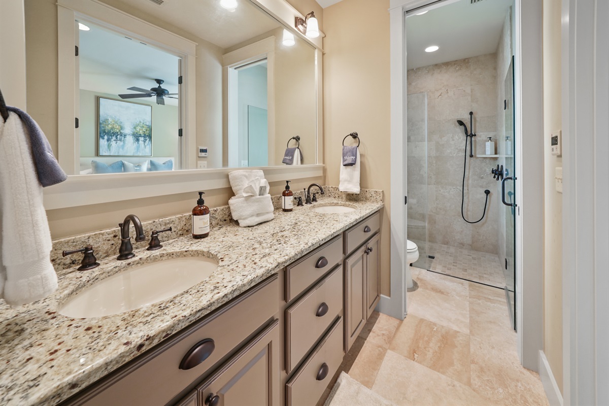 Master Ensuite Bathroom