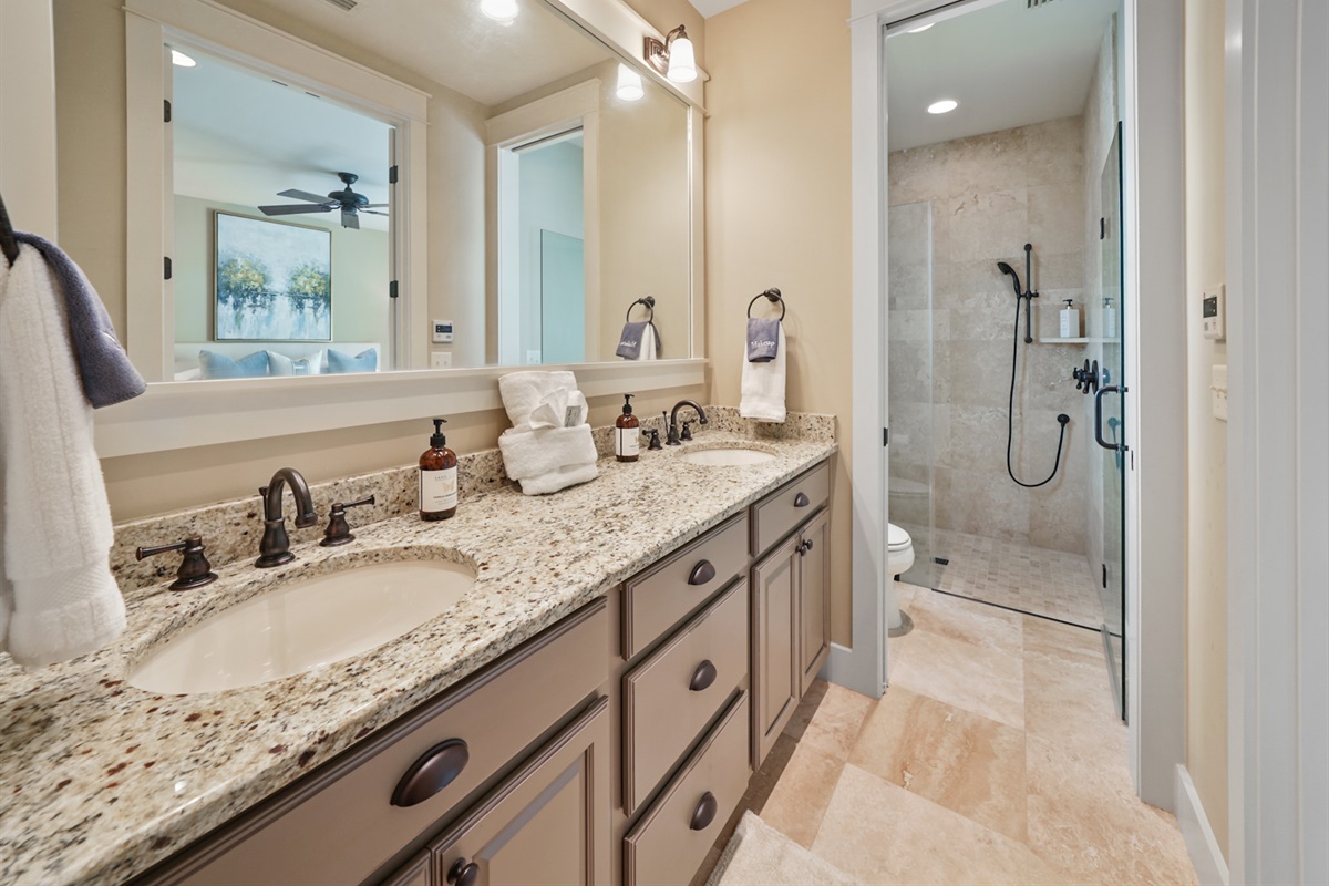 Master Ensuite Bathroom