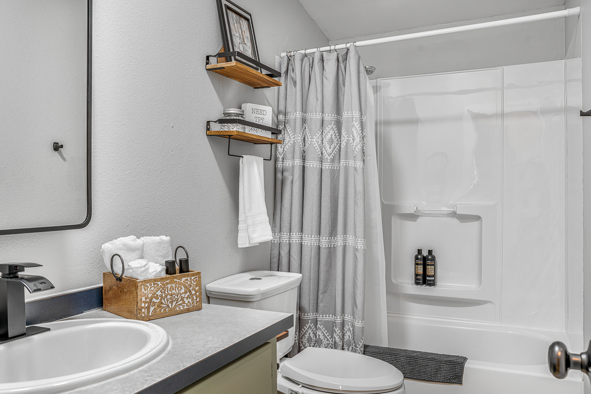 Hidden Haven: 4 bed | 2 bth — Hidden Haven | Made for Families + Outdoor Retreat, Molalla, Oregon — photo 57