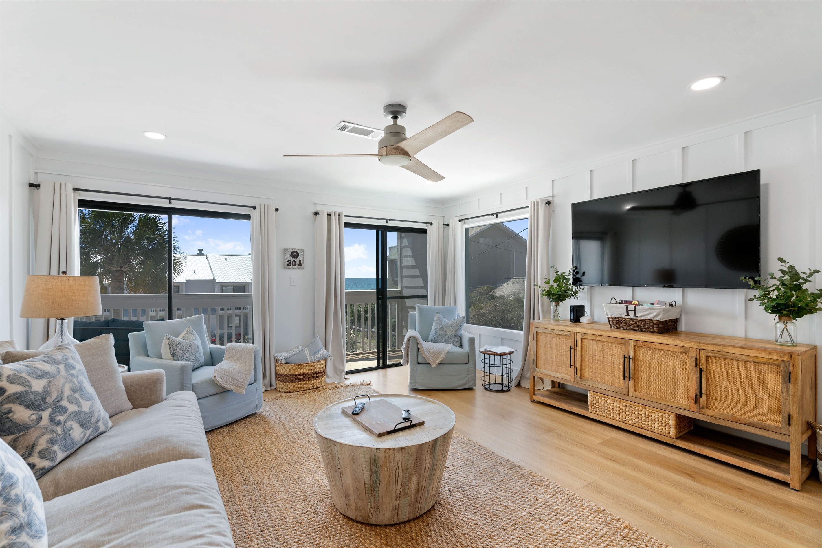 Awesome living room with views of the gulf!