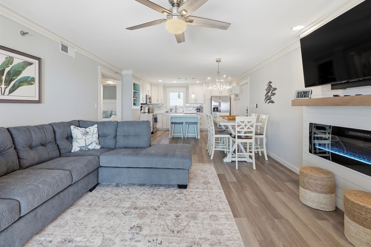 An open coastal layout made for easy vacation living

