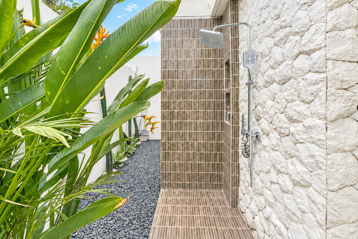 Outdoor shower