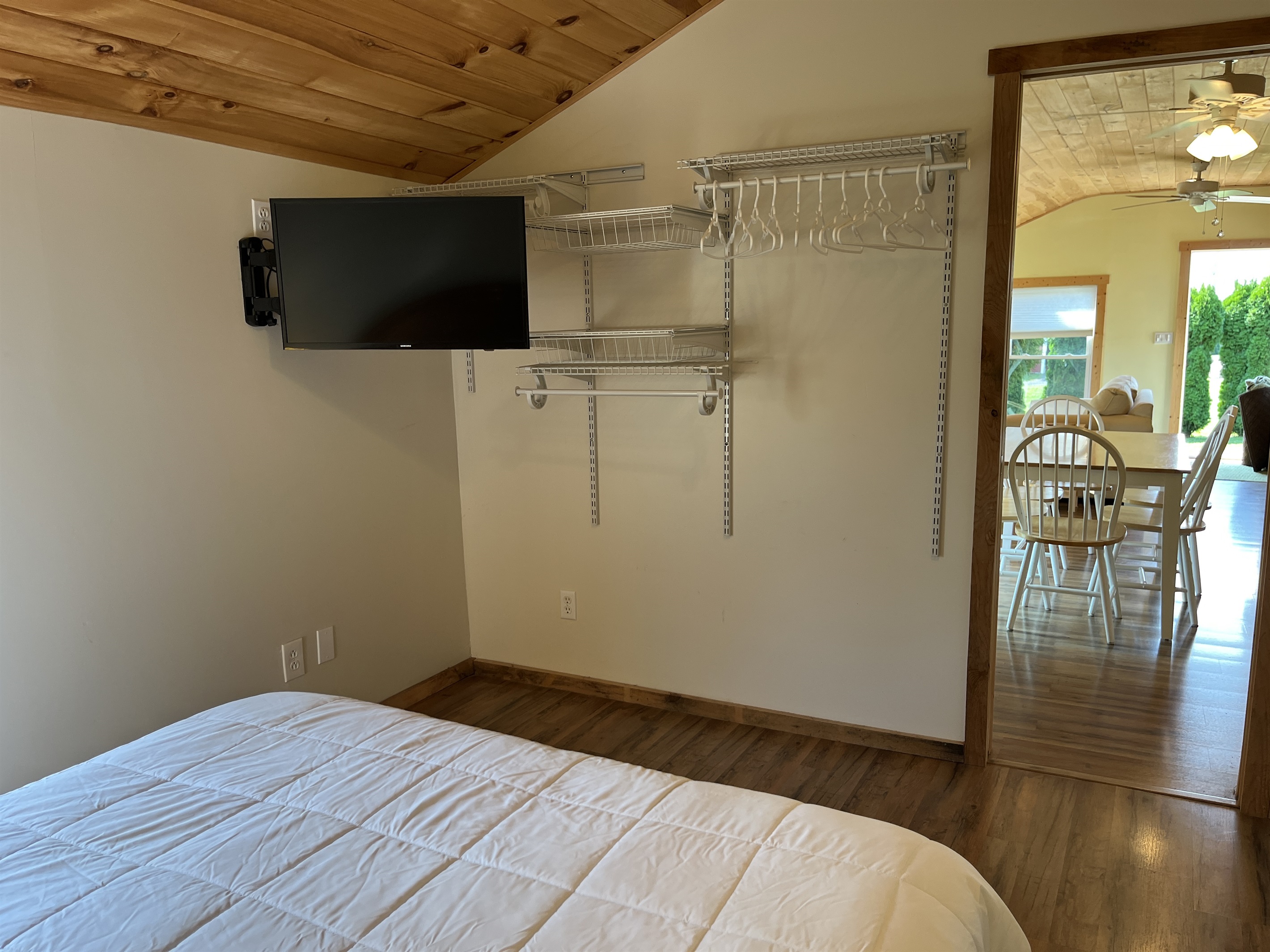 Queen bedroom