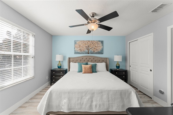 Upstairs 3rd King bedroom