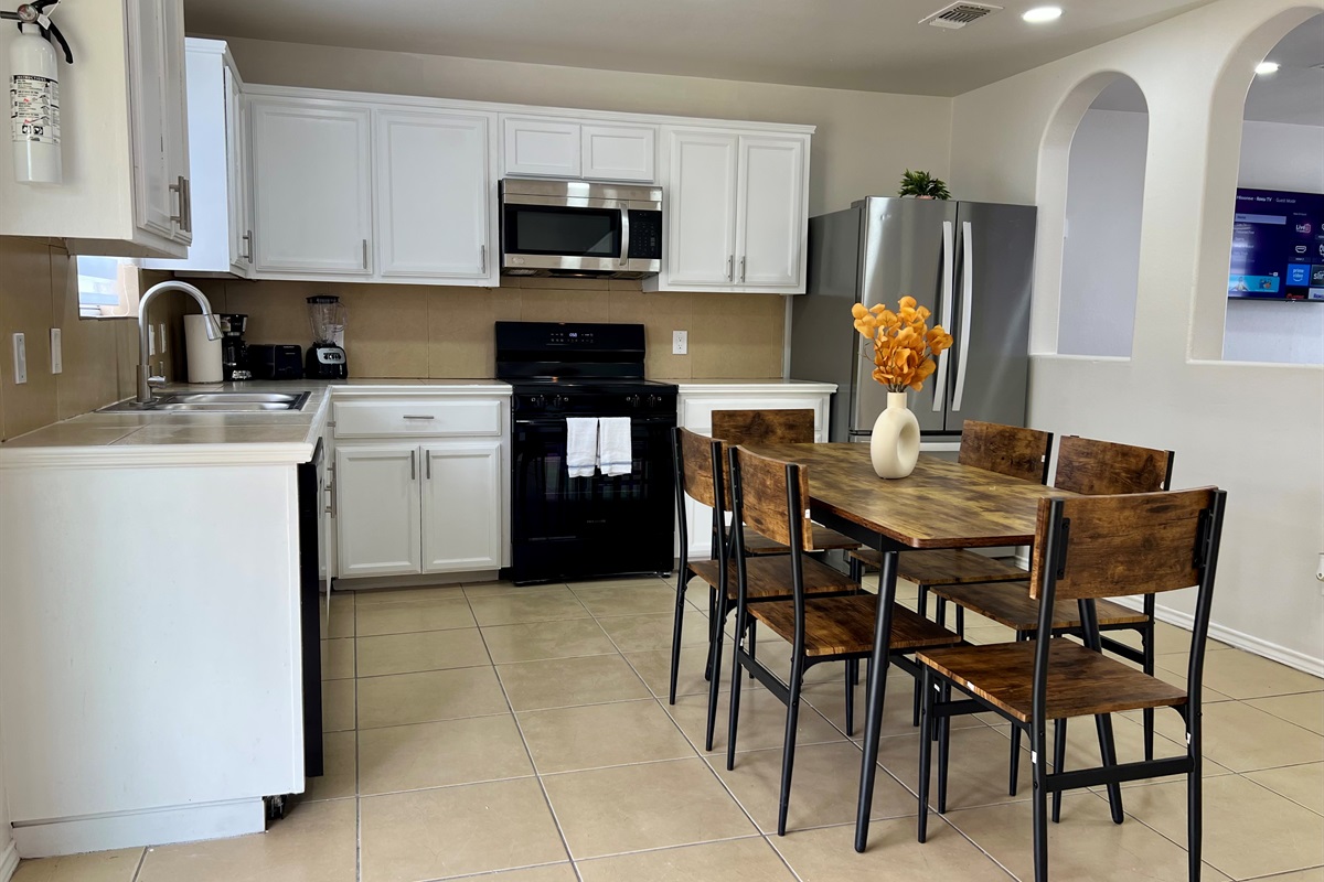 Kitchen and dining table for 6