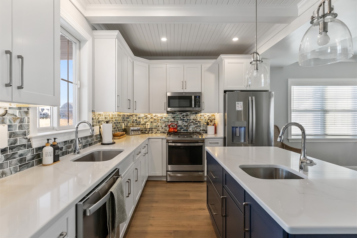 Large Kitchen With Island