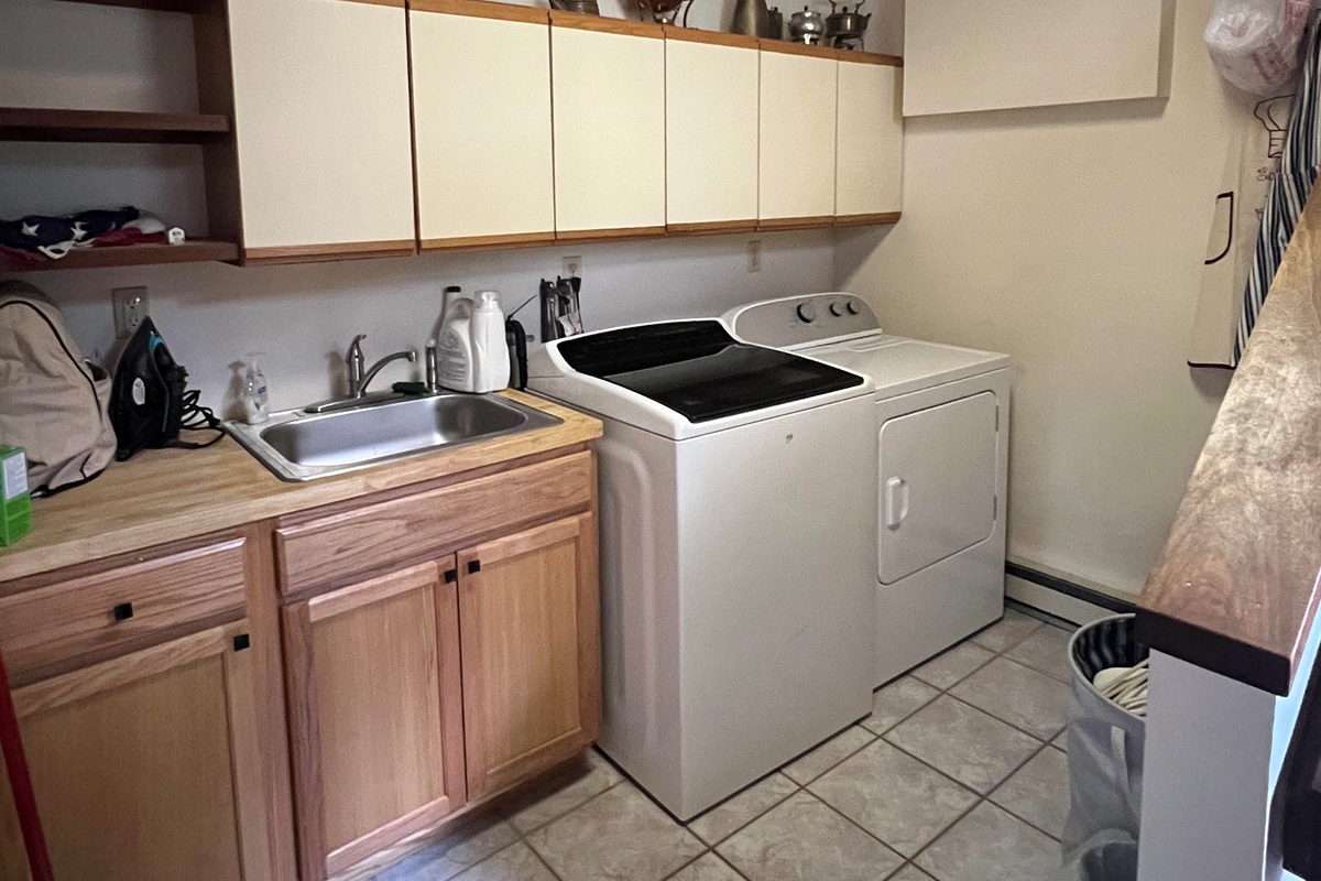 Washer & dryer with adjacent pantry