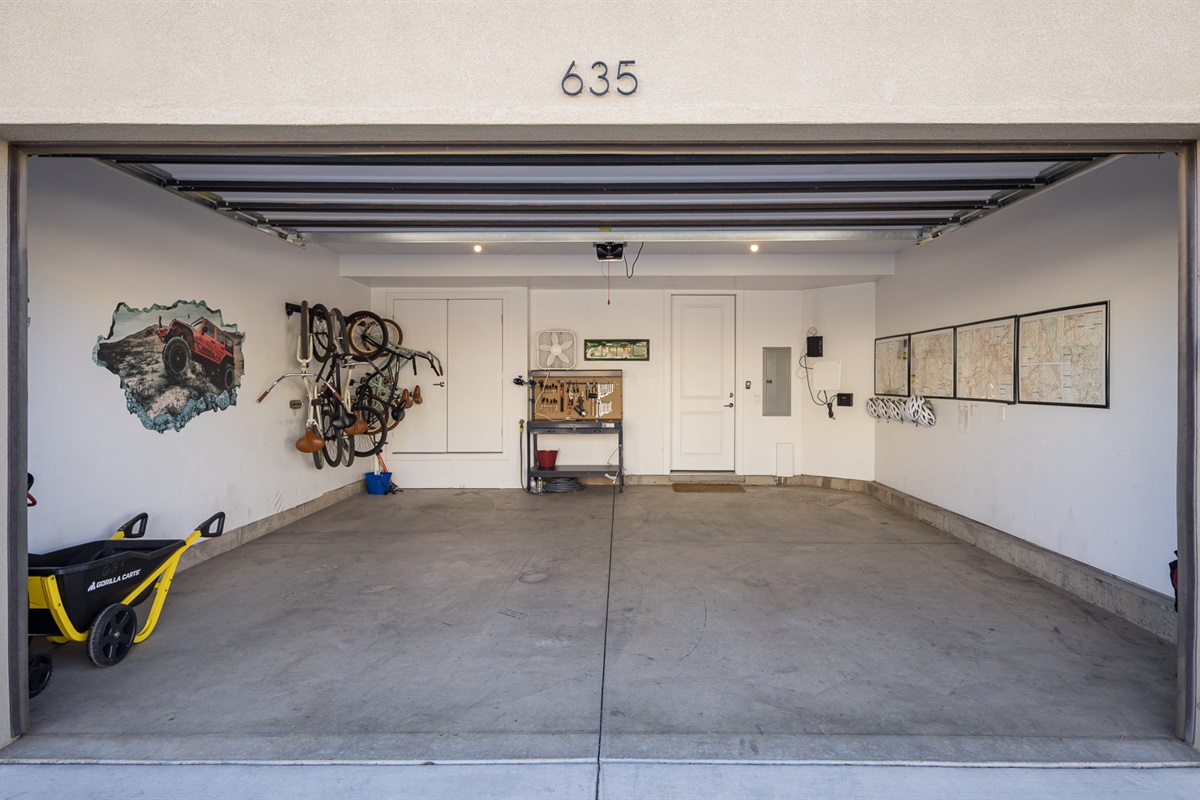 Fully-Equipped Garage - Entrada 635