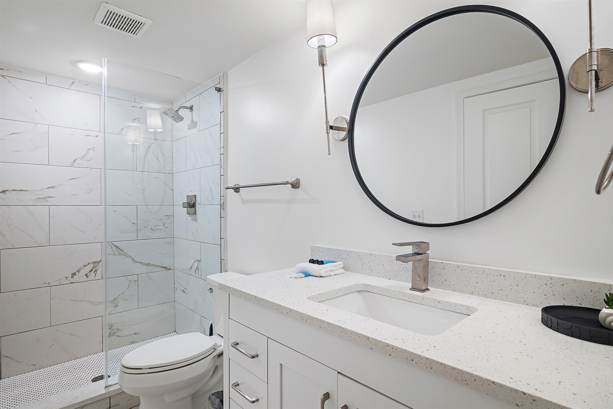 Main Level King ensuite Bath