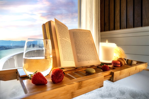 A Tub with a Story. You don’t just see the mountains here - you feel them. Soak in comfort while the peaks and valleys unfold before your eyes - silent, grand, and timeless.
