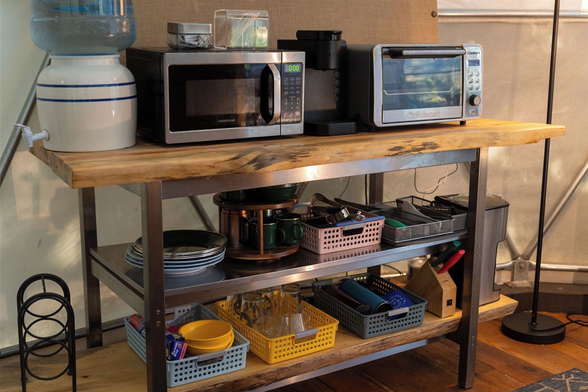 Microwave, toaster, keurig coffee maker provided