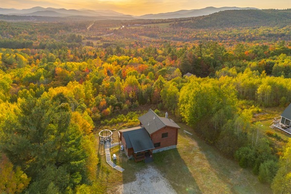 Take in the full beauty of the home and surrounding mountain landscapes from above.